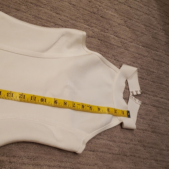 Sexy white dress - Picture 8 of 13